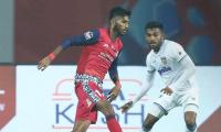 Indian football: Jamshedpur steal a point