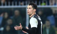 Soccer PIX: Ronaldo header sends Juventus top