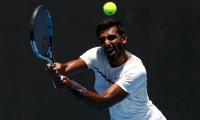 Bhupathi backs India's singles players after walloping