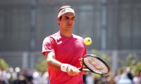 No lofty expectations for Federer on clay court return