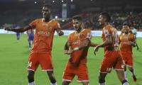 ISL: Goa go top after goal-fest in Mumbai