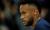 Extras: Neymar revisits Barca, but for legal dispute