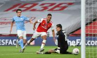 Aubameyang fires Arsenal past City into FA Cup final