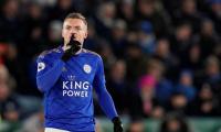 Vardy back among goals as Leicester rout Villa