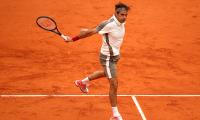 Federer hopes clay swing will help Wimbledon bid