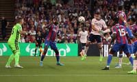 Arsenal win at Palace in Premier League opener