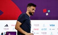 France captain Lloris announces retirement