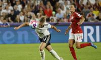 Women's Euros PICS: Germany, Spain score big wins