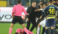 Soccer: Turkish club president punches ref, arrested