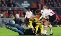 Europa League: PSV fan attacks Sevilla keeper