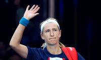 Azarenka made to remove PSG shirt