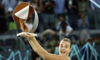 Sabalenka beats world No. 1 Swiatek for Madrid title