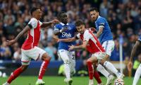 PIX: Arsenal win at Everton; Chelsea held