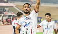 ISL: Mohun Bagan soar to the top! 