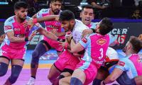 Pro Kabbadi: Jaipur edge UP Yoddhas in dramatic finish