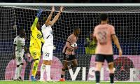 PSG back to their best; Dortmund stage epic comeback