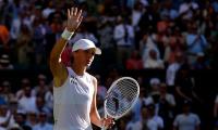 Sizzling Swiatek storms into maiden Wimbledon final