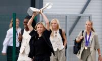 PIX: England Lionesses return home to heroes' welcome