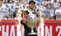 Alcaraz edges Lehecka to win second Queen's title