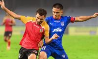 Chhetri's strike ends East Bengal's play-offs hopes