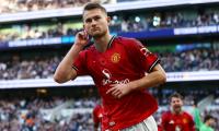 EPL: De Ligt's 96th-min header rescues United