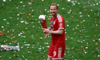 Harry Kane runs riot in Bayern's 5-1 title party