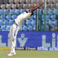 Mohammed Siraj takes the catch to dismiss Shakib Al Hasan off the bowling of Ravichandran Ashwin.