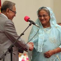 Sheikh Hasina with current President Abdul Hamid/Mohammad Ponir Hossain/Reuters