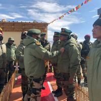 Army Chief MM Naravane meets jawans in Ladakh