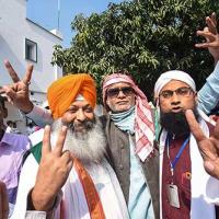 NDA supporters begin celebrations in Patna