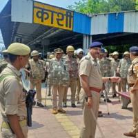 Police bandobast at Kashi railway station