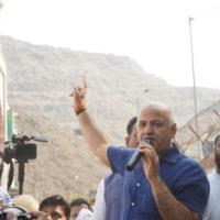 Manish Sisodia at the Ghazipur landfill site