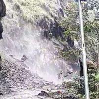 Uttarkashi-Gangotri highway blocked due to a landslide
