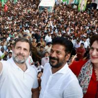 Revanth Reddy (centre) with Rahul Gandhi and Priyanka Gandhi Vadra/File image