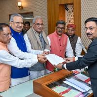 BJP MLA Raman Singh (third from left) submits the nomination papers for the post of Speaker in Raipur/ANI Photo