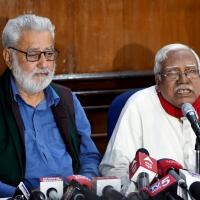 Samyukta Kisan Morcha leaders Darshan Pal and Hannan Mollah