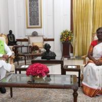 Caretaker PM Narendra Modi with President Murmu