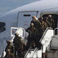Kenyan police personnel disembark after landing, in Port-au-Prince, Haiti June 25, 2024/Ralph Tedy Erol/Reuters