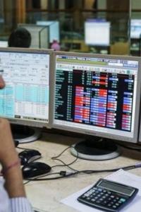 Sensex ends up 204 points on fag-end buying