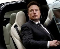 Tesla RoboTaxi Unveiling Delayed: Musk