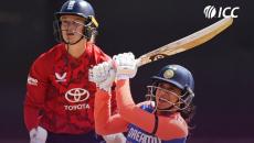 Ravi Shastri's shout-out to 'class player' Mandhana