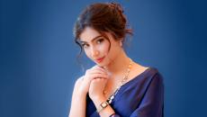 Isn't Sara Absolutely Stunning?