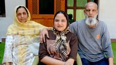Kashmiri MBBS Student Reunites With Fam