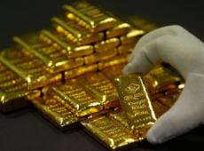 Gold Price Rises,...