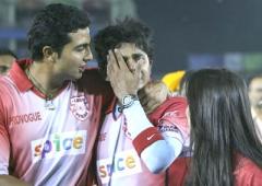 Lalit Modi Releases Bhajji, Sreesanth Slapgate Footage