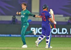 Asia Cup: Middle-order woes hamper India-Pak 