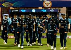 Gujarat look to fix batting woes against MI