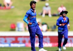 WPL: RCB's Vastrakar sidelined for two weeks