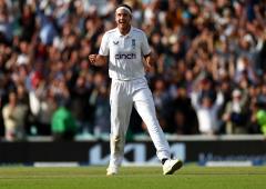 PIX: Broad's perfect farewell as England level Ashes
