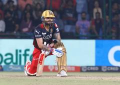 Kohli's slow knock fuels 'dying' anchor debate in T20s